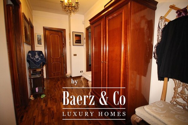 photo 49 Villa for sale 350 m²