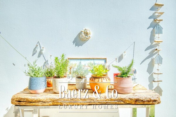 photo 8 Mediterranean Villa with Vacation License