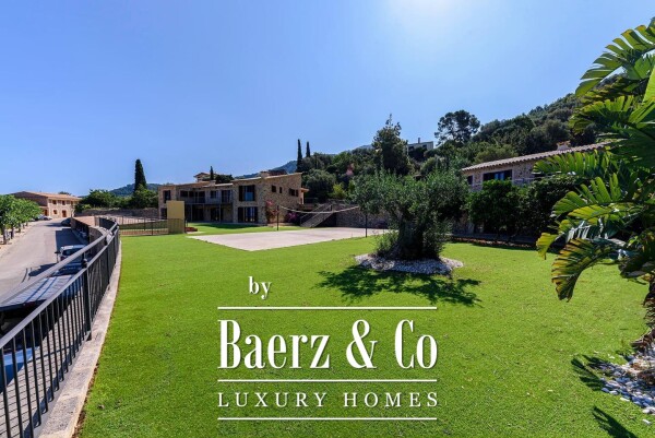 photo 12 Impressive Mansion with guest house, pool and sea views in Estellencs