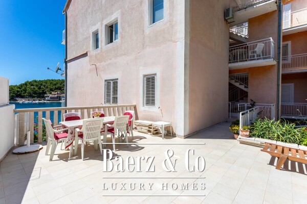 photo 45 Drvenik, exceptional real estate first row to the sea