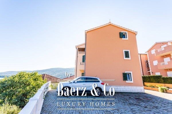 photo 11 Marina, house with 6 apartments with a beautiful view of the sea