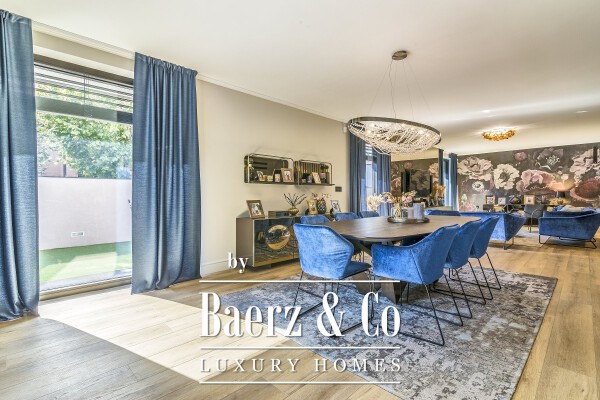 photo 4 Maksimir, Kolonija luxurious house with a pool