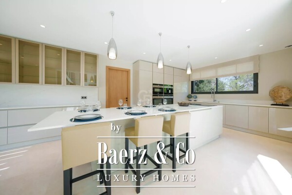 photo 5 STUNNING NEW VILLA - SECURE GATED ESTATE