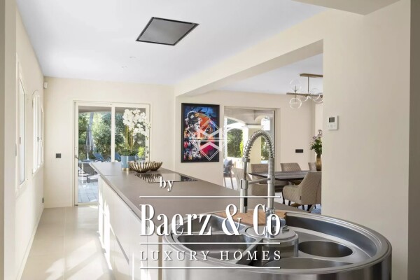 photo 13 Contemporary Provencal