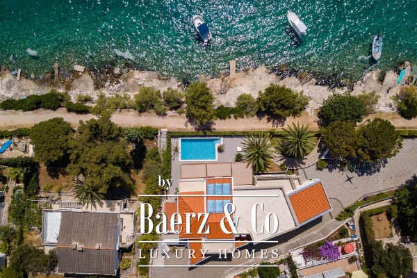 photo 13 Split, Čiovo, modern villa/boutique hotel with 8 apartments, first row to the sea