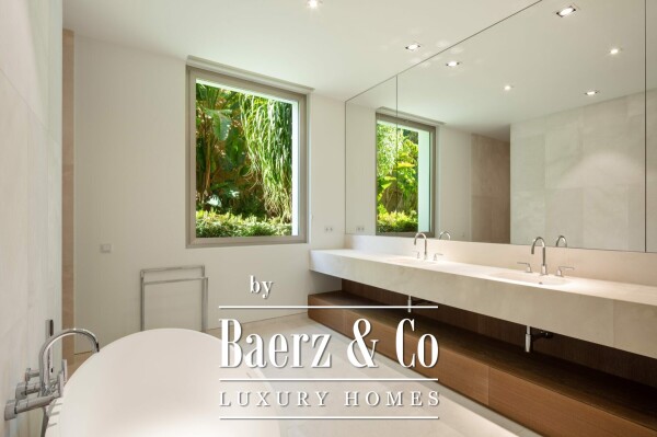 photo 18 Villa - Estepona West - Casares - Ref: 8339