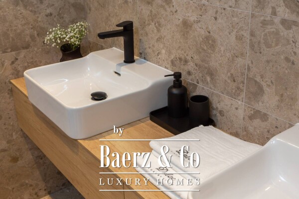 photo 17 Marina, an exceptional property near the sea