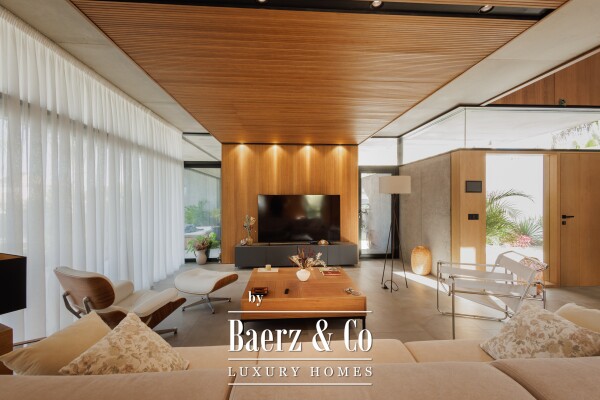 photo 5 Brutalist-style villa in Costa Adeje