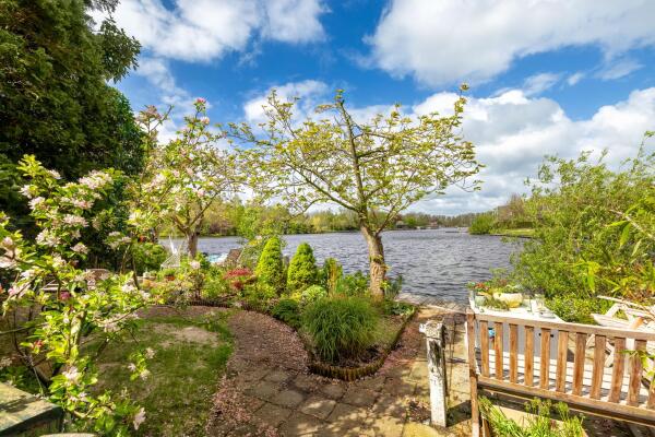 photo 11 Vogelskamp 1