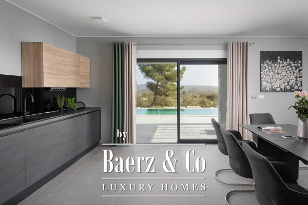 photo 5 Istria, Vodnjan, beautiful NKP villa 250 m2 on a large garden with a pool of 78 m2