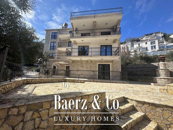 photo 2 House in Budva Center