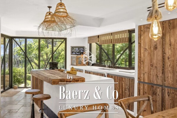 photo 5 Exceptional property in Mougins