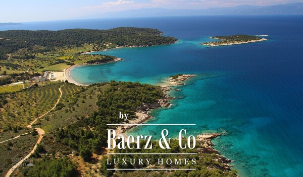 photo 1 Unique Peninsula