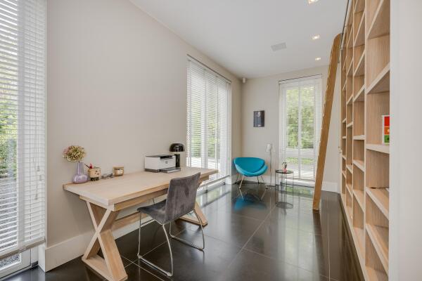 photo 19 van Brouchovenlaan 6