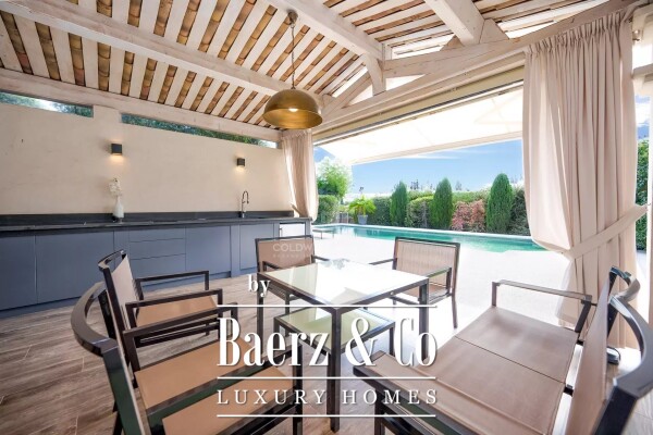 photo 13 Beautiful property with sea views