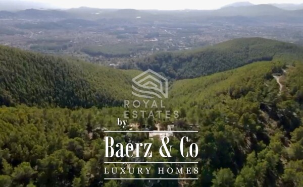 photo 1 Beautiful luxury home in Santa Eul\u00e0ria des Riu