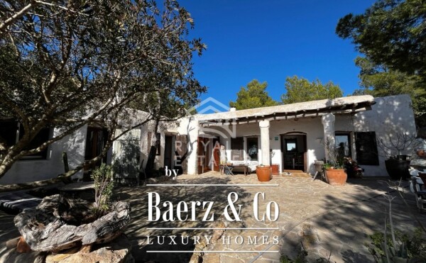 photo 11 Beautiful luxury home in Santa Eul\u00e0ria des Riu