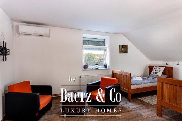 photo 23 Aljmaš, villa with three swimming pools and a view of the Danube, 25104 m2 garden