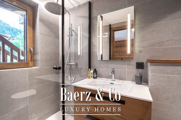 photo 16 Exceptional Chalet in the Heart of les Tines