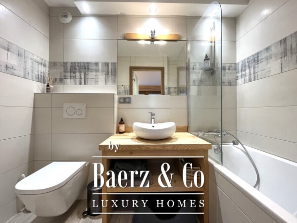 photo 4 Fully Renovated 2-bedroom Apartment + Cabin