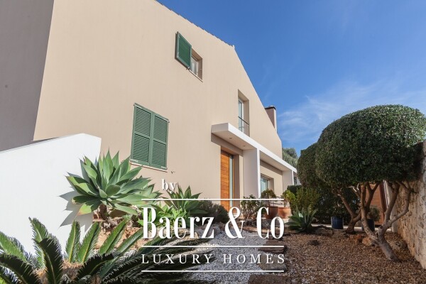photo 5 EXCEPTIONAL VILLA IN ONE OF THE BEST RESIDENTIAL AREAS JUST 1 KM FROM CIUTADELLA DE MENORCA