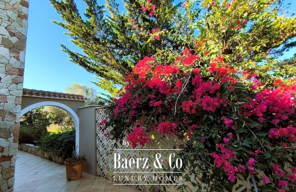 photo 20 MAGNIFICENT LUXURY VILLA, A TRUE HAVEN OF ELEGANCE AND COMFORT LOCATED IN THE COVETED SOUTHERN AREA OF CIUTADELLA DE MENORCA, JUST STEPS AWAY FROM THE SEA.