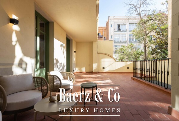 photo 6 Prestigious Apartment   Eixample Dreta, Barcelona    2,100,000