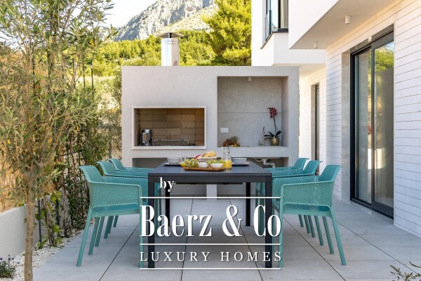 photo 17 Podstrana, moderna vila s bazenom i otvorenim pogledom na more