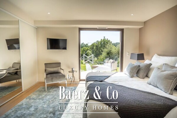 photo 11 Modern villa in a sought after gated domain