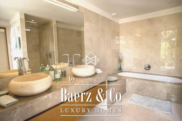 photo 12 Modern villa in a sought after gated domain