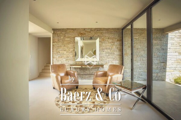 photo 13 Modern villa in a sought after gated domain