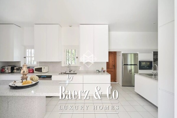 photo 9 Parks of St Tropez - Beautiful bastide – Large volumes