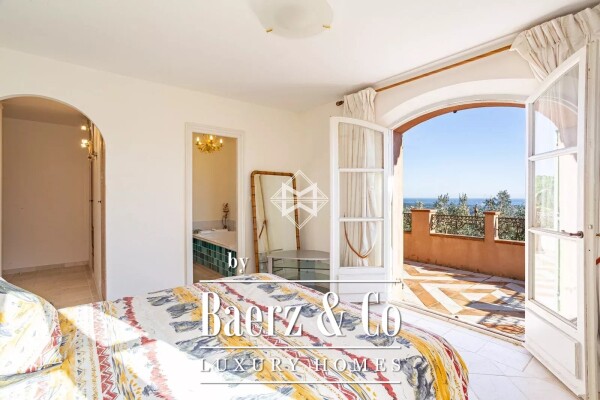 photo 10 Property with panoramic sea view