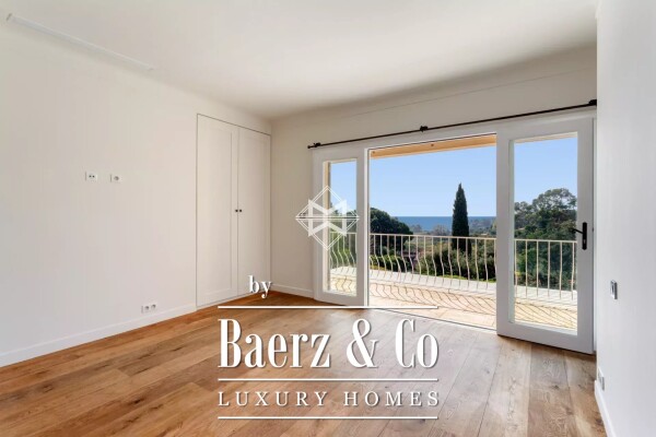 photo 10 Gigaro - Renovated sea view villa - Beach on foot