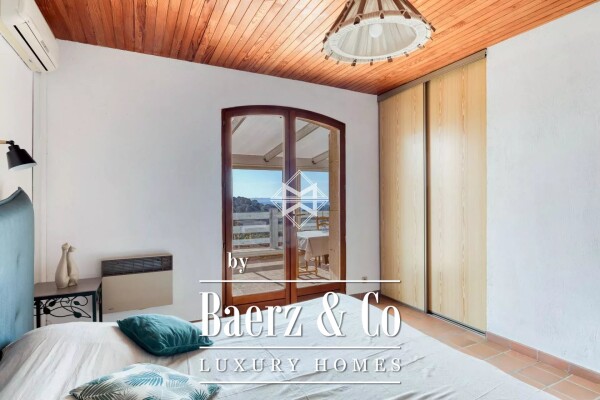 photo 9 Villa in Harmony with Nature - Le Lavandou