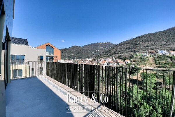 photo 3 Luxurious Two Bedroom Apartment in Tivat close to the Sea