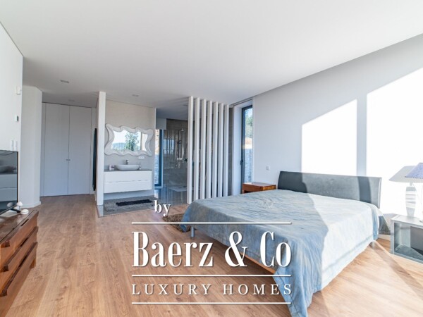 photo 20 Villa with 4 suites to debut