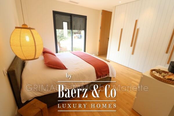 photo 9 beautiful recent villa with swimming pool and 4 bedrooms