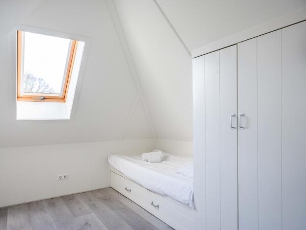 photo 16 Burgemeester Peecklaan 8 001