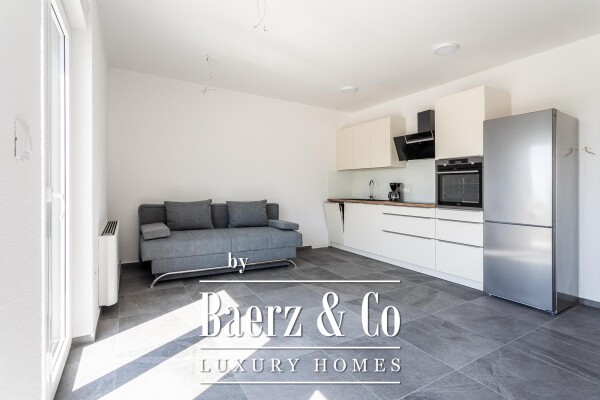 photo 11 Podstrana, newly built house with three apartments 100 meters from the beach