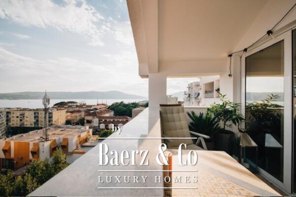 photo 2 Penthouse in Tivat with a Gallery and Sea View