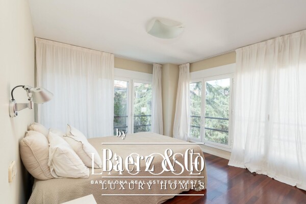 photo 4 Barcelona, Les Tres Torres