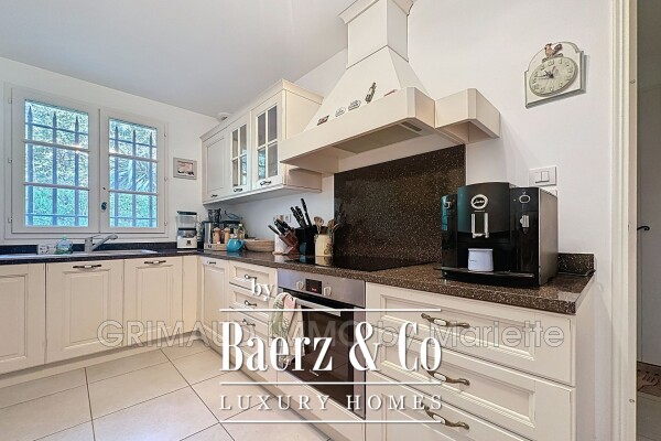 photo 8 beautiful villa with pool, garage