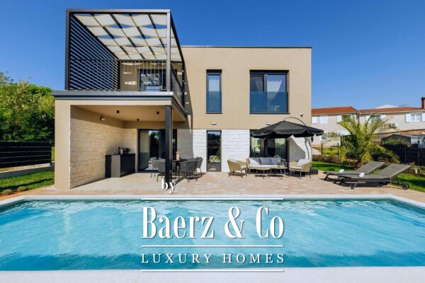 photo 3 Istria, Tar, newly built modern villa with swimming pool in the center of Tar, near Poreč