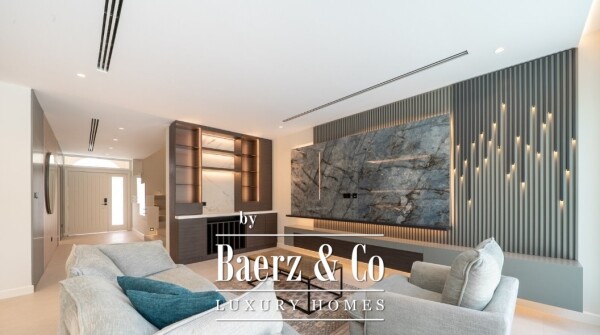 photo 2 Elegant 4-Bedroom Villa with Study for Sale in Jumeirah Village Triangle