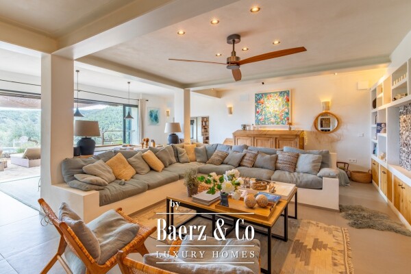 photo 13 Beautiful luxury home in Torremanzanas, Costa Blanca