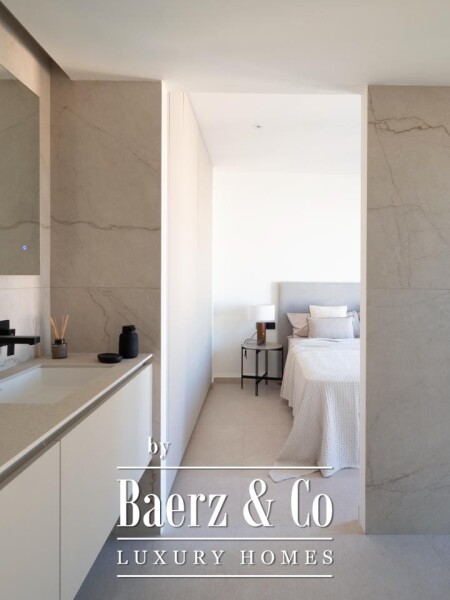 photo 16 Brand-new modern penthouse with expansive terraces and open views in Santa Catalina