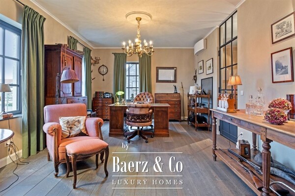 photo 13 Uitzonderlijke Duplex met zicht op kanaal, garage, carport en ruime (wijn)kelder!