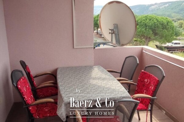 photo 3 Rab, Lopar, multi-purpose house with commercial and residential units in an attractive location