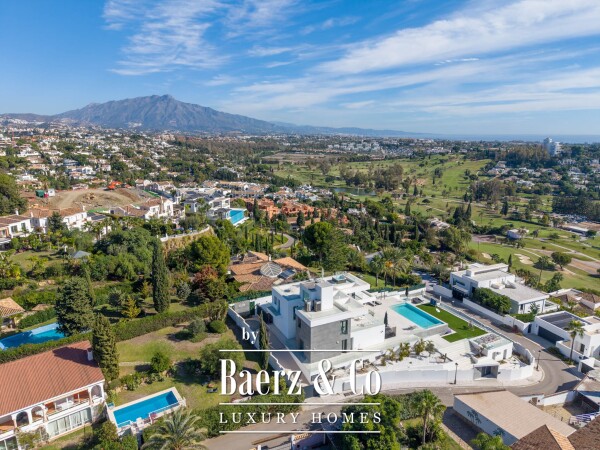 photo 2 Villa - El Paraiso Alto - Benahavis - Ref: 8663